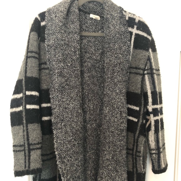 Soft Joie plaid cardigan, size small - Picture 1 of 4